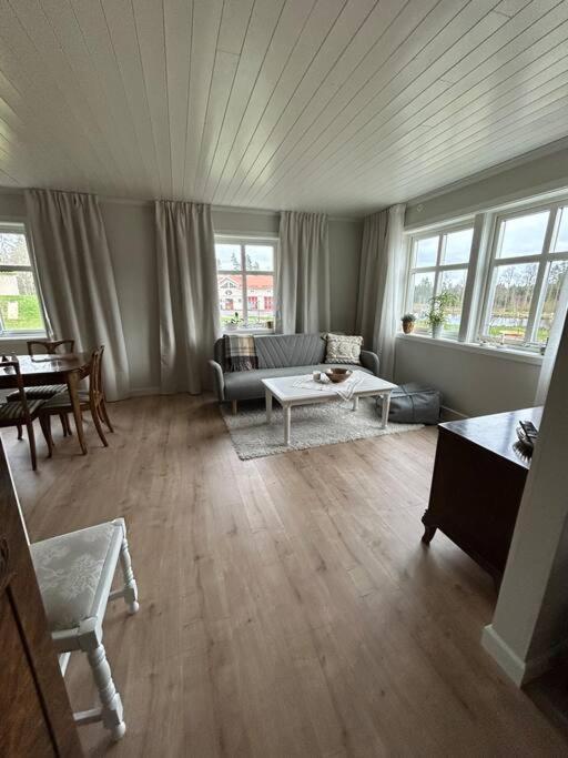 Ny Laegenhet I Vesene Ljung Exterior foto